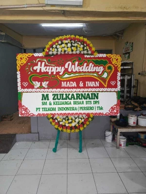 Papan Bunga di Panunggangan