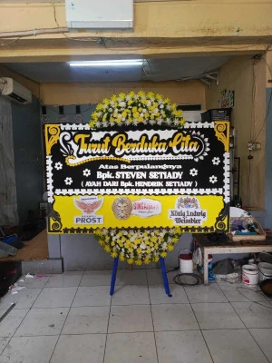 Papan Bunga di Panunggangan