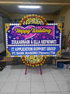 Papan Bunga di Panunggangan